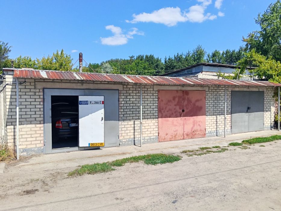 Продаю гараж - бокс в кооперативе Синтез