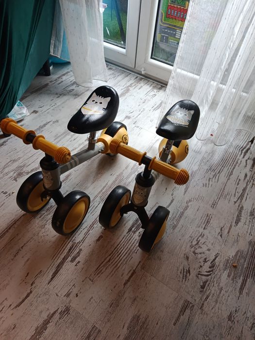 Dwa żółte rowerki Kinderkraft – idealne dla bliźniaków!