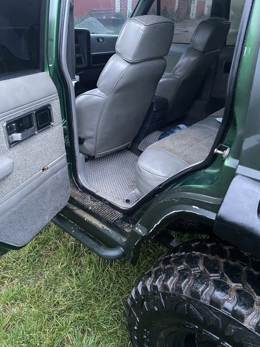 Продам jeep cherokee