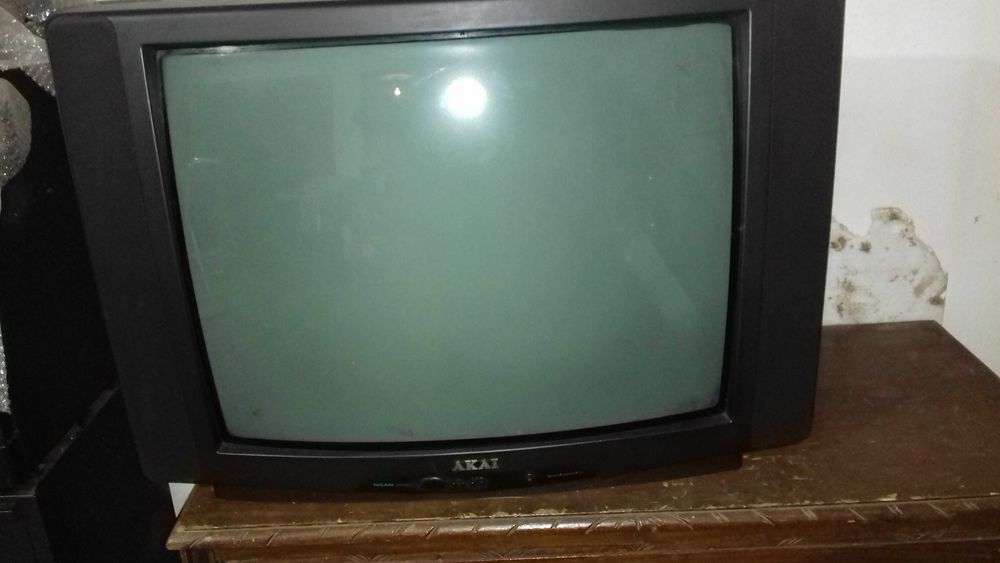 T V Antiga marca AKAY