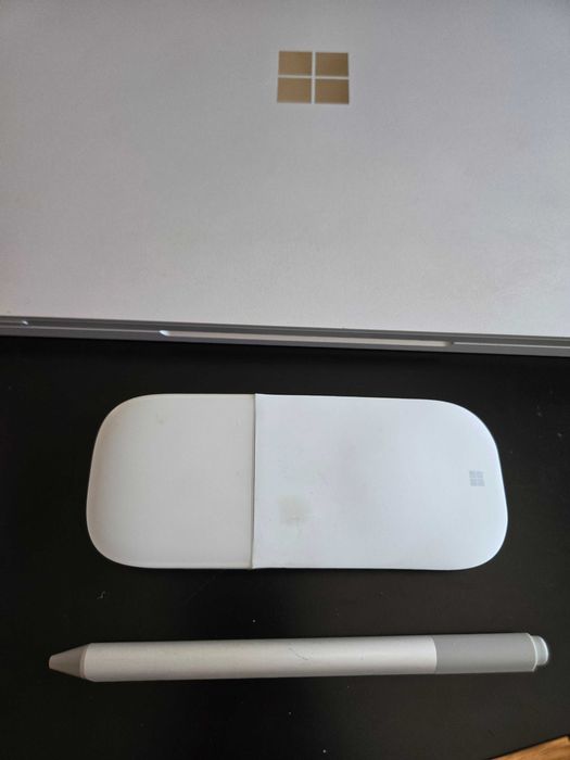 Surface book 2  i7 avec 16Gb ram et 512Gb de disco