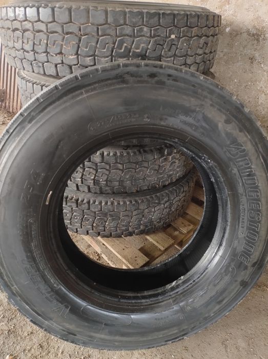 Opony , opona , Bridgestone , 275/80 R 22.5