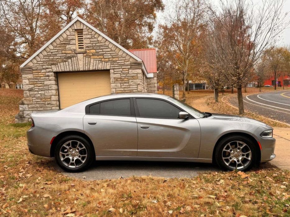 Dodge Charger SE      2015
