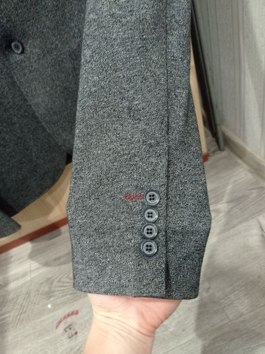 Чоловічий піджак