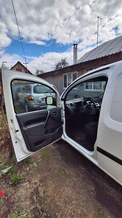 Renault kangoo 2011 1.5  продам
