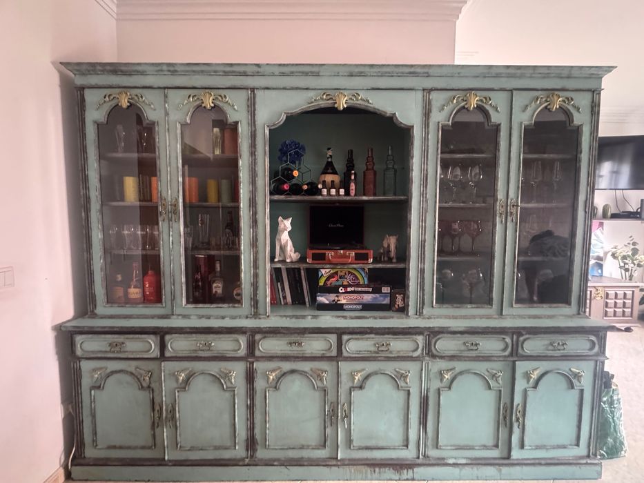 Móvel Vintage Grande com Vitrine | Peça Única Estilo Provençal / Rústico Chic