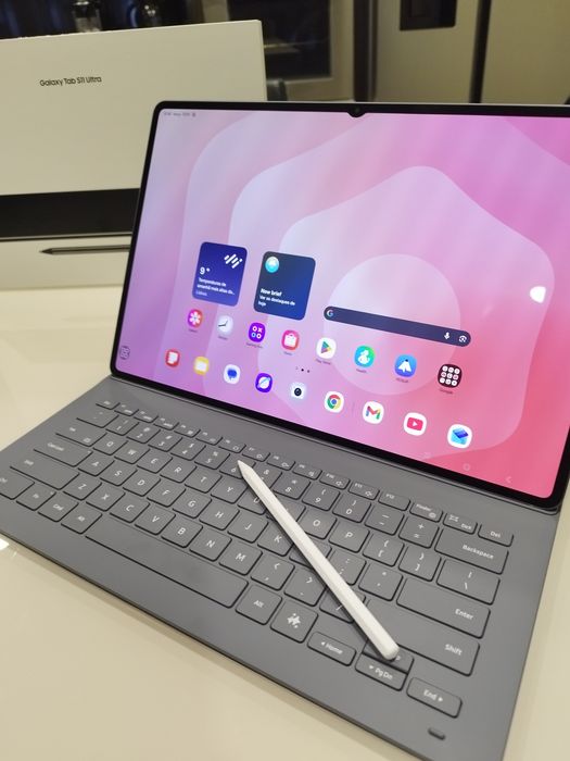 Samsung Galaxy Tab S11 Ultra 14” 256GB Wi-Fi + S Pen + Capa Teclado