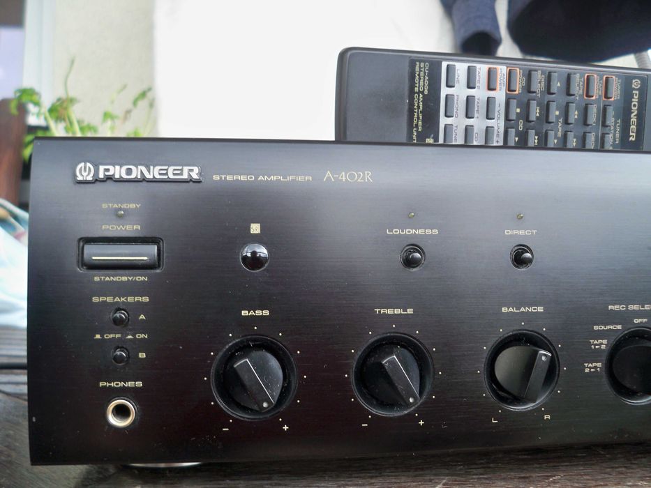 wzmacniacz Pioneer A-402R (niższy od A502R), opcjonalnie pilot CU-A006