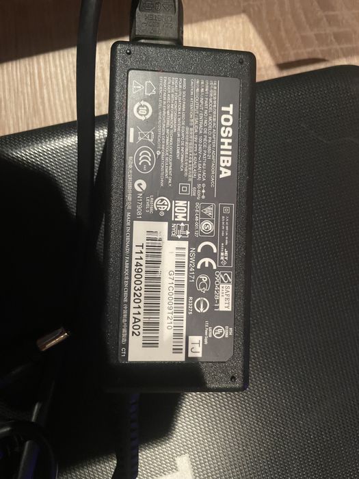 Sprzedam laptopa w dobrym stanie