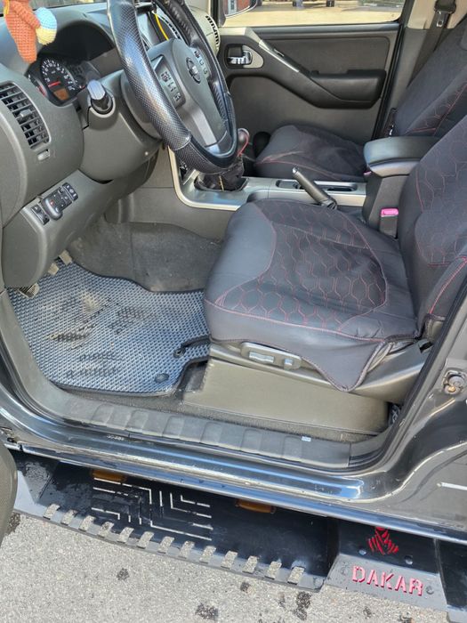 Продаж Nissan Navara
