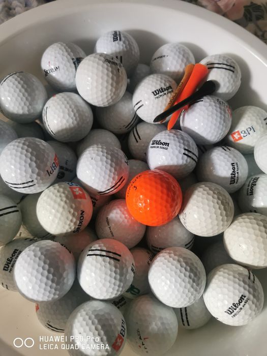 Várias Bolas de golfe