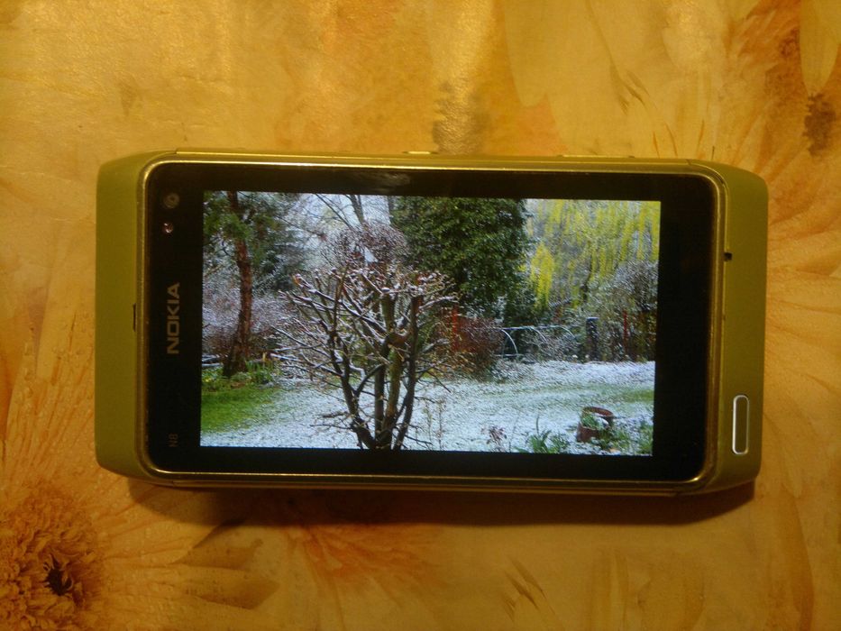 Nokia N8, z nowymi dodatkami