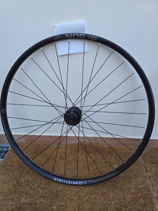 Rodas 29" Boost Sun Ringle Duroc30 (COMO NOVAS)