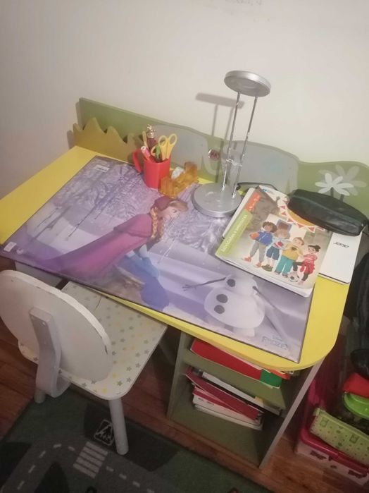 Secretaria infantil + cadeira