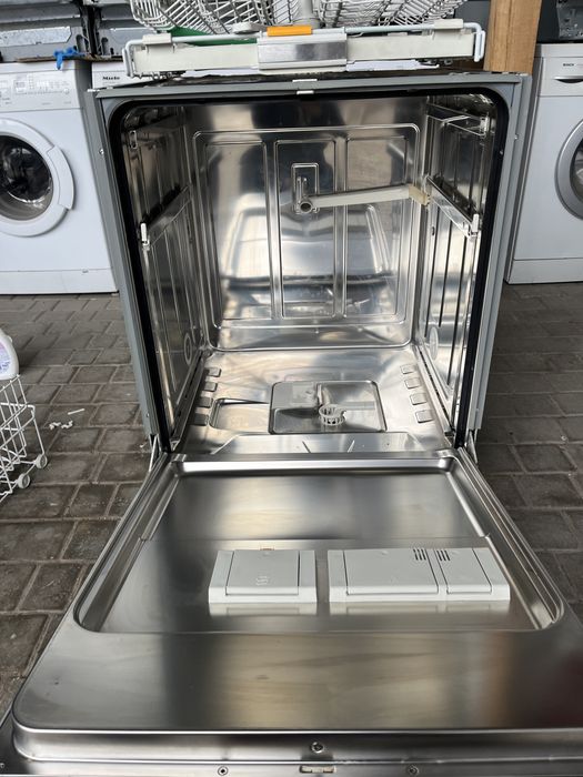 Посудомийна машина Miele  G 5830 Шир 60 Висота 80см.