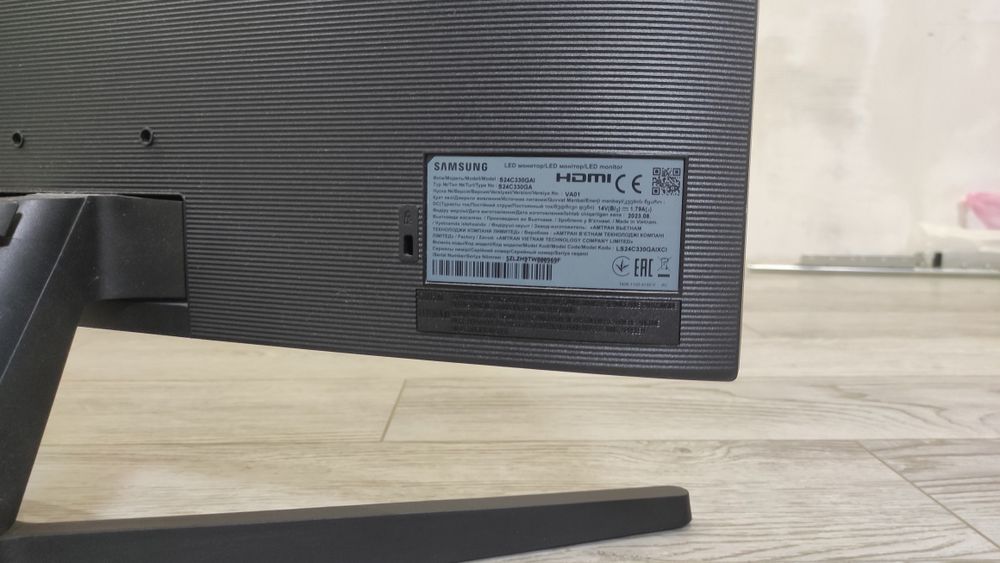 Майже новий монітор samsung  24" (2024р)