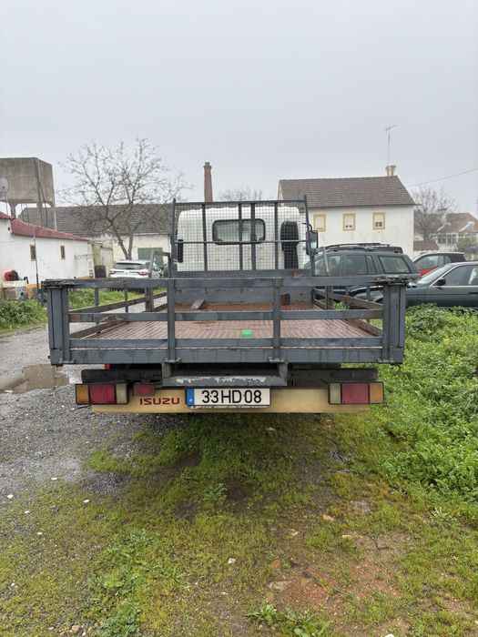 Isuzu NKR  Caixa aberra