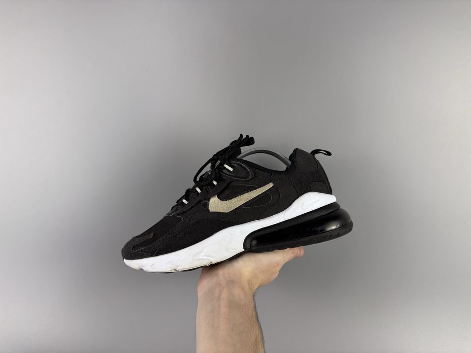 Розмір 38 24 см Кросівки Nike Air Max 270 React