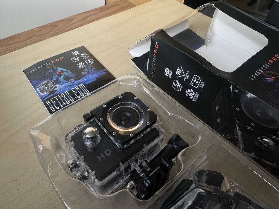 Câmara de Ação Adventure Pro Action Cam – Com Caixa Estanque e Acessórios