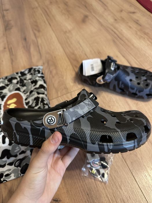 Crocs Bape.