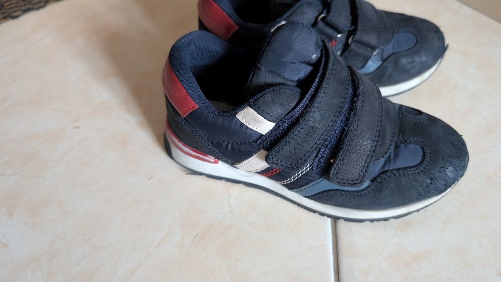 Oddam za darmo buty dla chłopca 28-29
