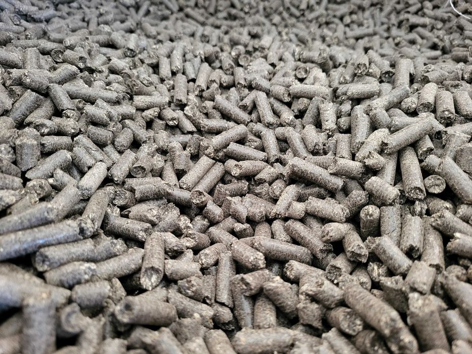 Pellet  z Łuski Słonecznika fi 8 mm