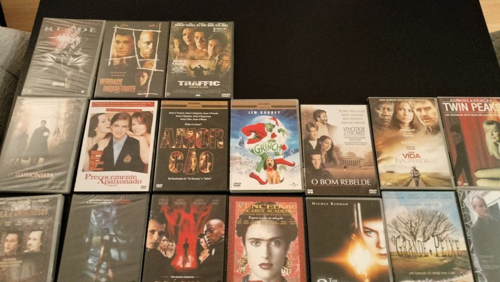 45 DVD originais. Alguns nunca usados e com plastico