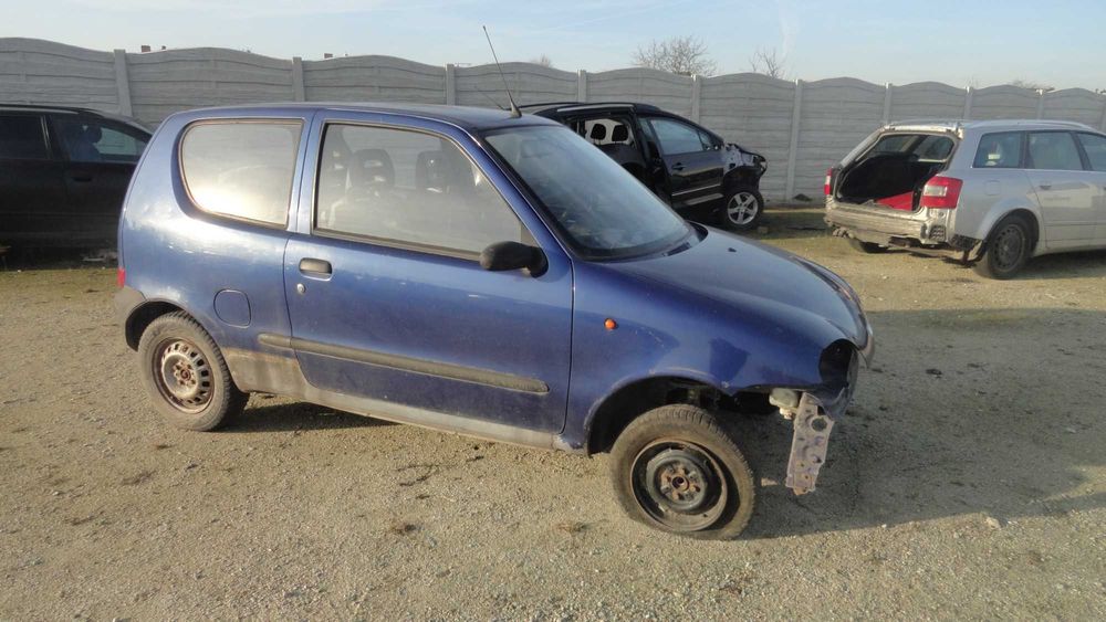 Błotnik lewy przód przedni Fiat Seicento kolor 483/A Blu Heraldic