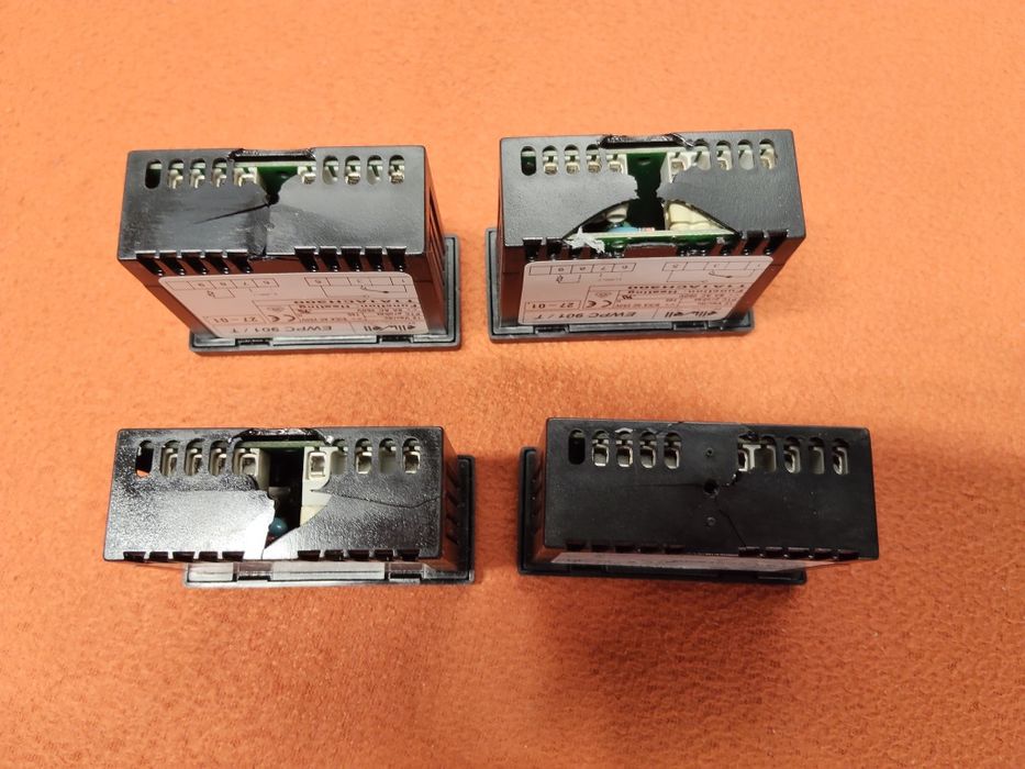 regulator temperatury Eliwell EWPC 901/T.