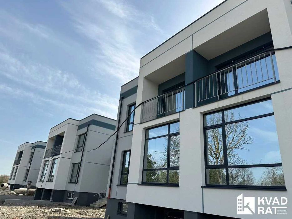 Стильний та функціональний дуплекс у затишному районі!