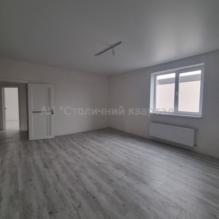 Продаж будинку з ремонтом та меблями у с. Гореничі