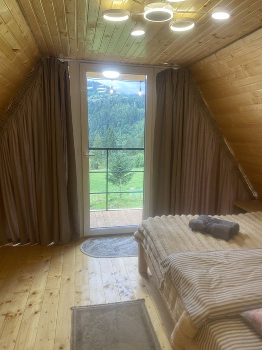 Оренда котеджу з ЧАНОМ та басейном в Карпатах на 4-6чол. с.Микуличин