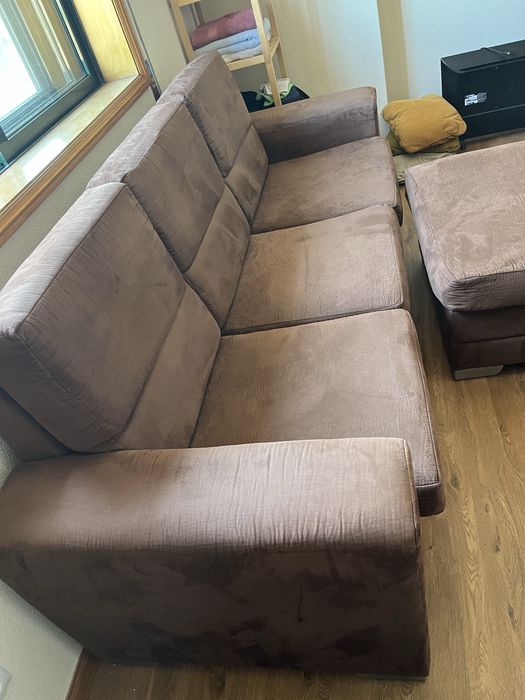 Sofá cama 3 lugares com puff