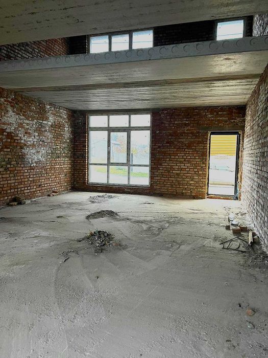 Котедж, таунхаус-здана в експлуатацію новобудова з ділянкою 650$/м кв