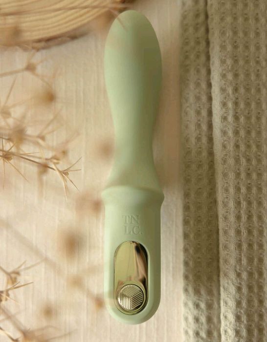 Vibrador compacto novo sem marcas de uso