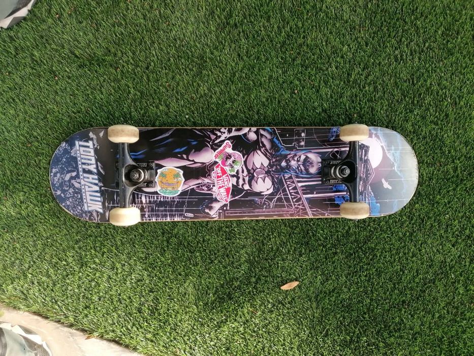 Skate tony hawk impecável