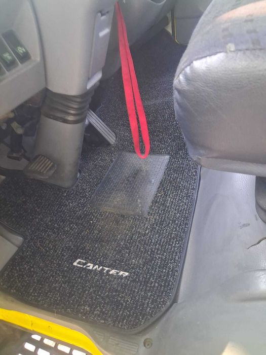 Pronto socorro Mitsubishi Fuso 3.0