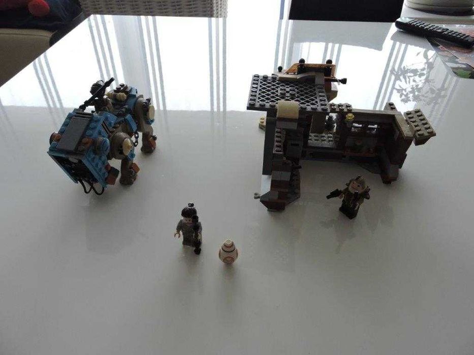 LEGO Star Wars 75148 - Spotkanie na Jakku