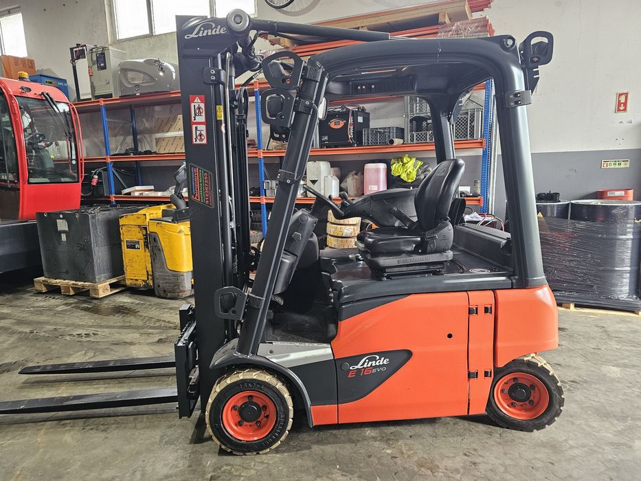 Empilhador Linde
