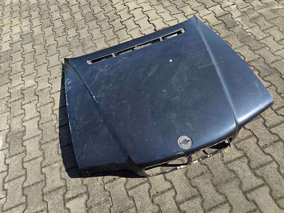 Maska bmw e38 ładna bez rdzy