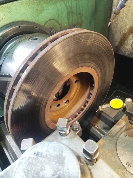 Токарні, Фрезерні, Свердлильні та Зварювальні роботи.