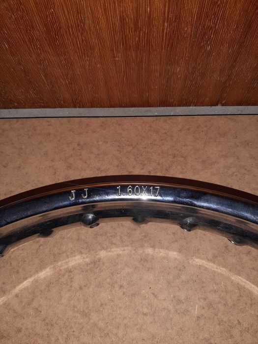 Aro 17 Yamaha DT lc