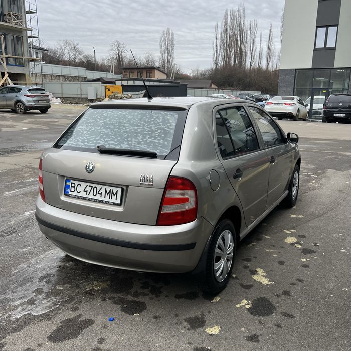Skoda fabia 2006 ГАРНИЙ СТАН