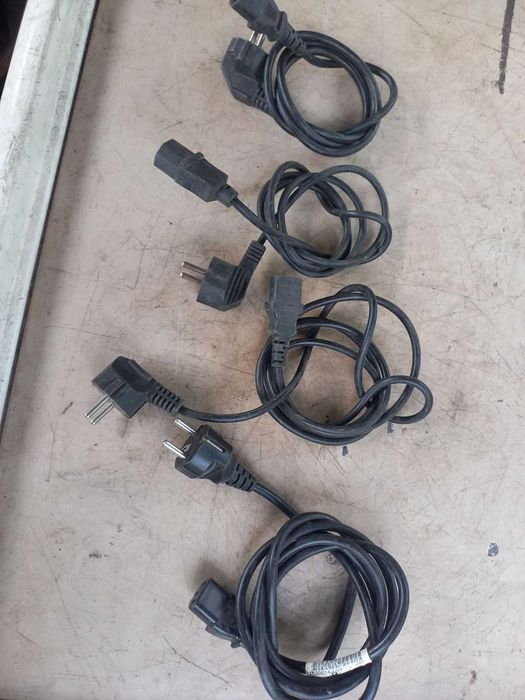 різні кабеля до комп*ютерів