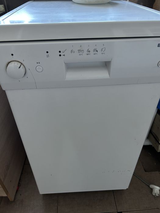 Посудомийна машина Beko dfs1500 запчастини в робочому стані