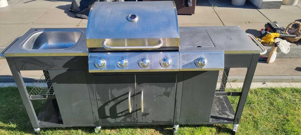 Gril gazowy 4 palniki