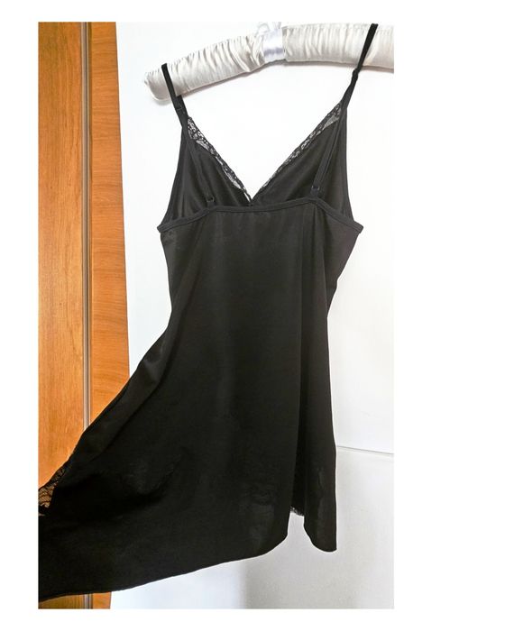 Livia Corsetti koszula nocna Czarna koronka satyna S M  elegancka


Li