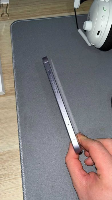 iPhone 17 256GB – Estado de Novo, Caixa, Garantia e Fatura Incluídas