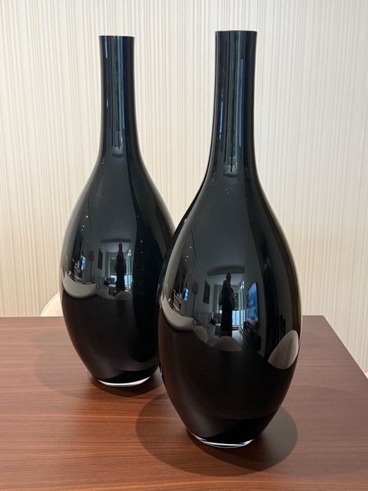 Jarroes preto vidro decorativos