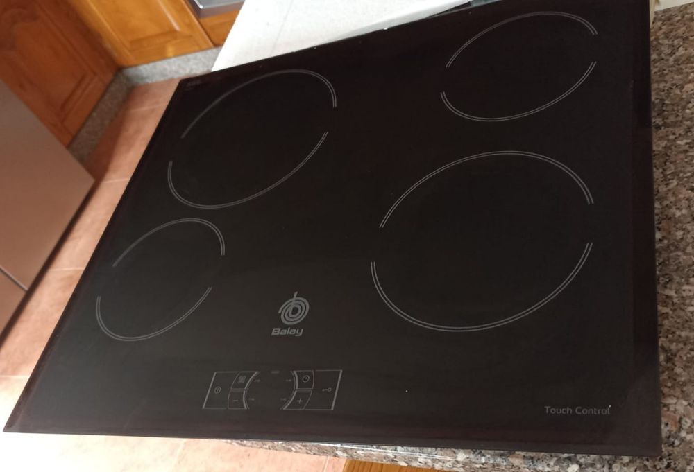 Placa vitrocerâmica Balay